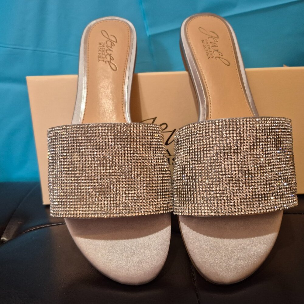Jewel Badgley Mischka Women's Khaleesi Silver Slide Sandals - Size 8 - Picture 3 of 7